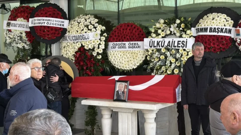 İzmir Siyasetinin Duayen İsmi Hakkı Ülkü'ye Veda