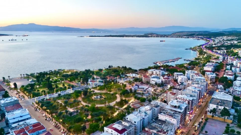 Uzman Raporu Açıkladı: Aliağa, Türkiye'nin İl Olmaya En Yakın İlçesi